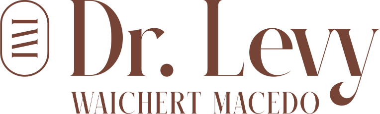 Dr. Levy Waichert Macedo